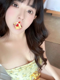 新妹#露露160 D 46kg 19歲 #價位10000 💧簡介：超卡哇伊 很愛笑的女生喔  笑容甜美 床